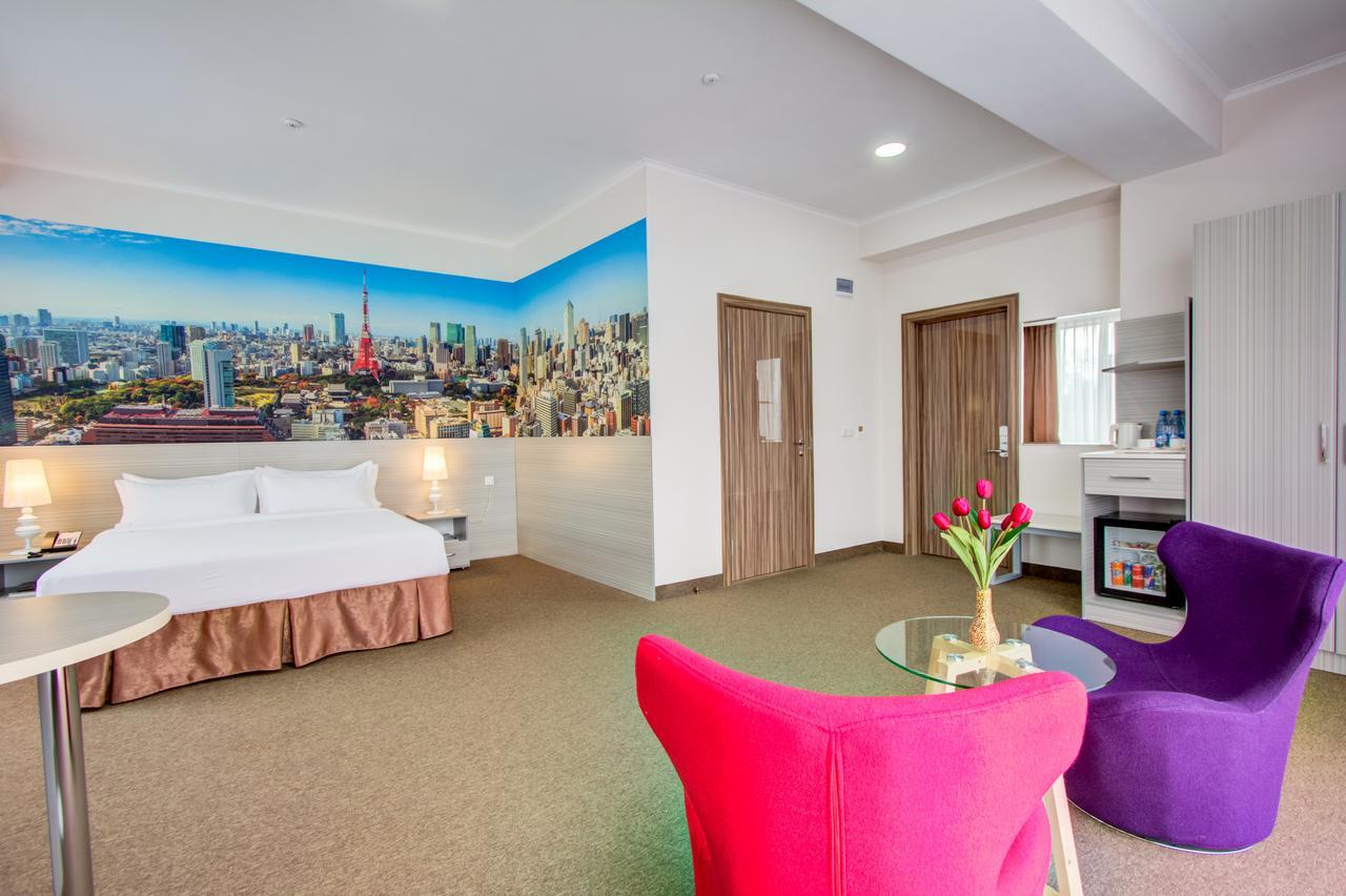 Hotel Bridges Бишкек Екстериор снимка