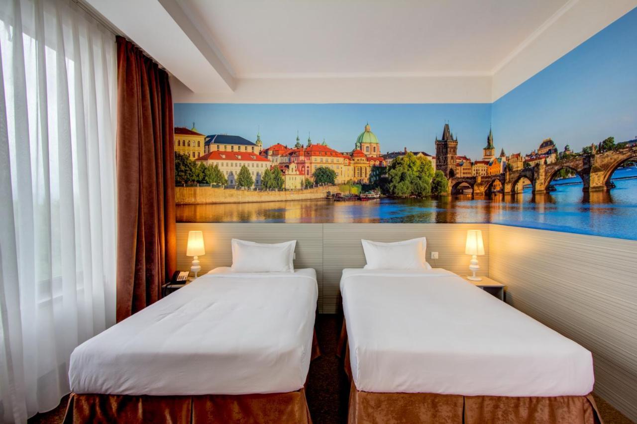 Hotel Bridges Бишкек Екстериор снимка
