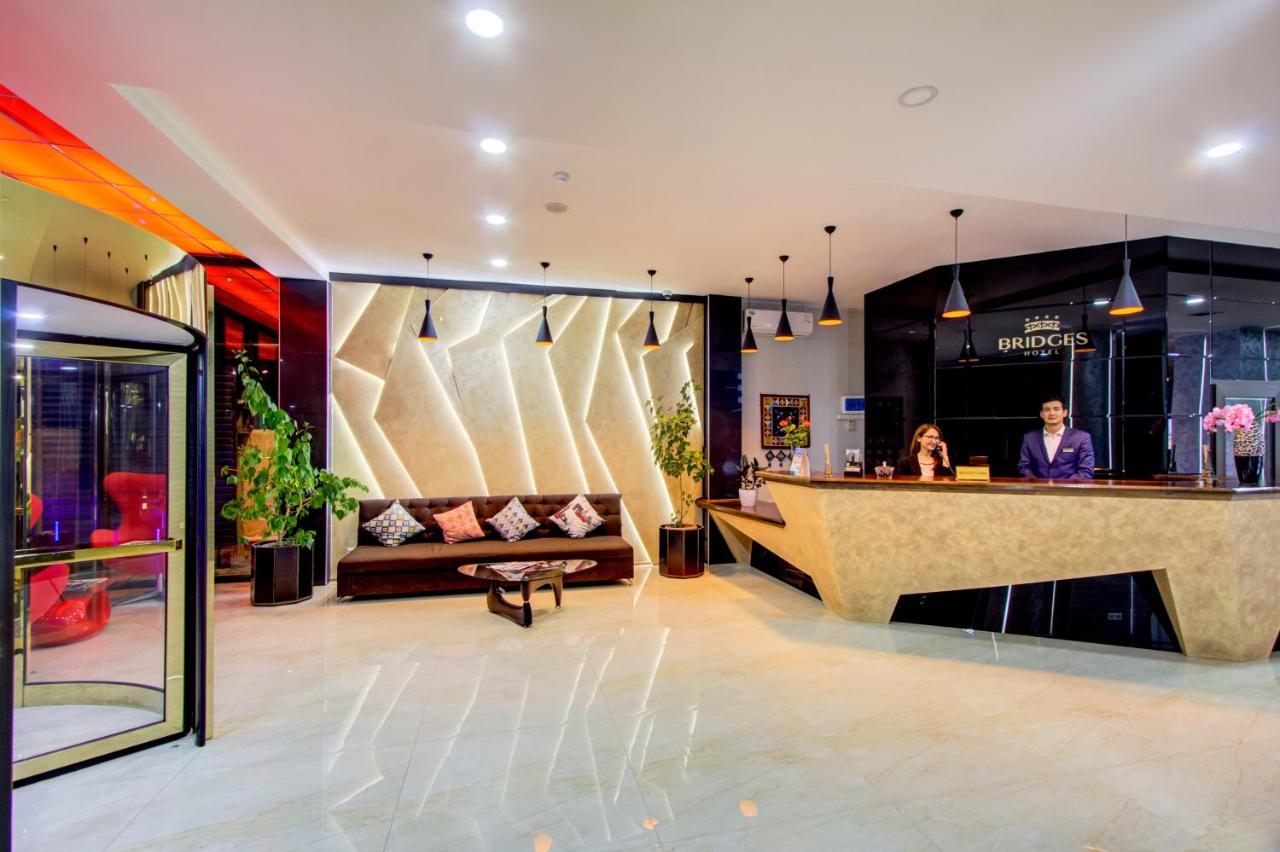 Hotel Bridges Бишкек Екстериор снимка