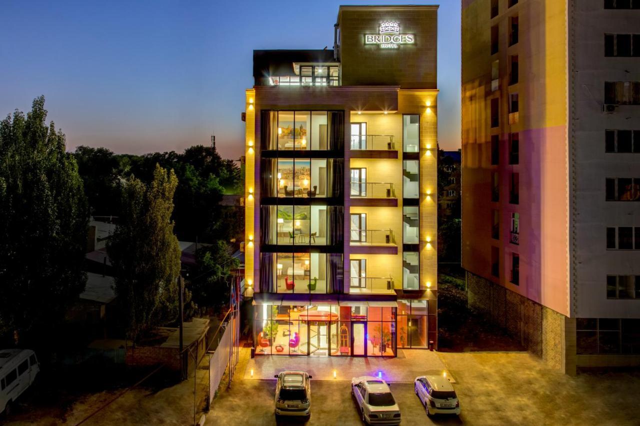 Hotel Bridges Бишкек Екстериор снимка